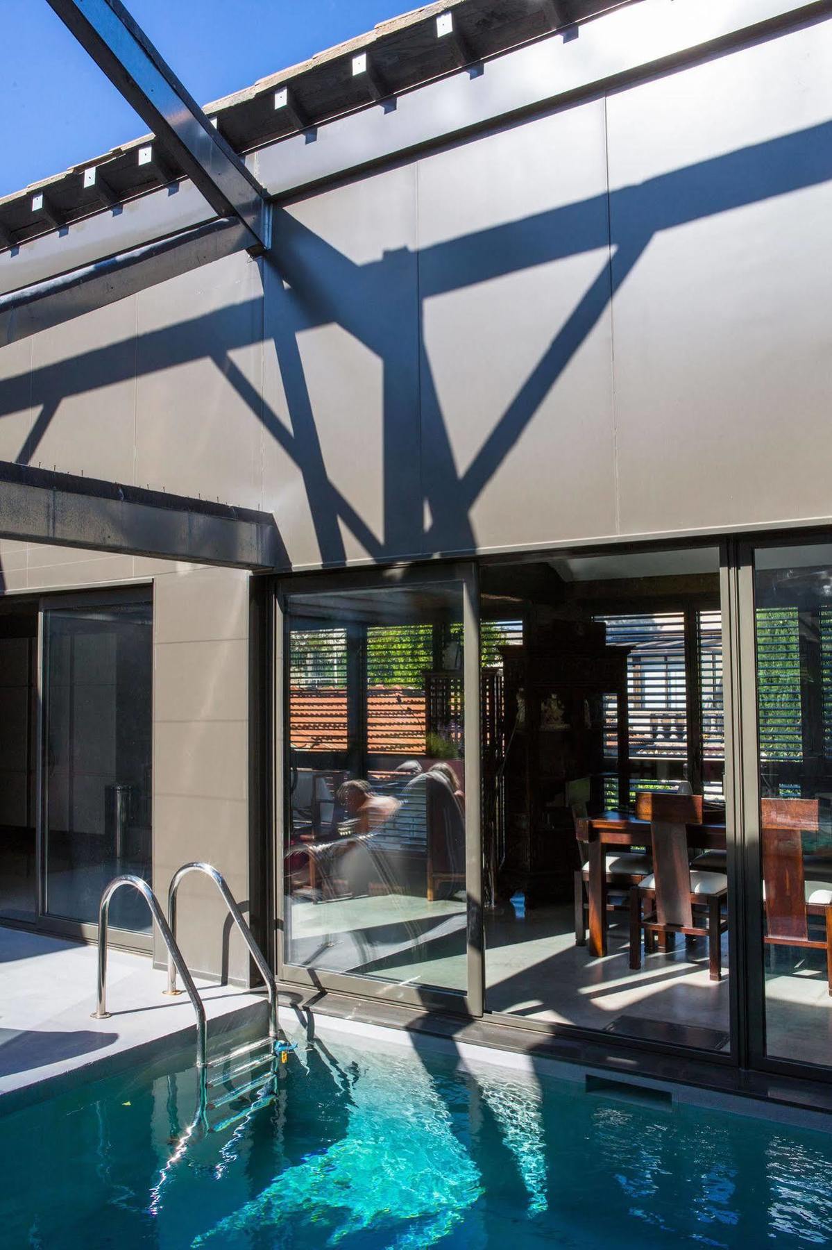 Be Loft Pool & Bed & Breakfast 2*