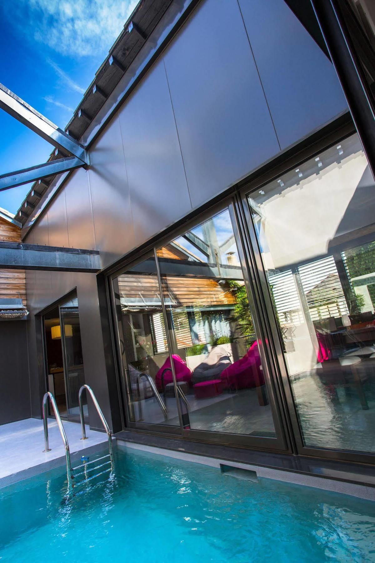 Be Loft Pool & 2*