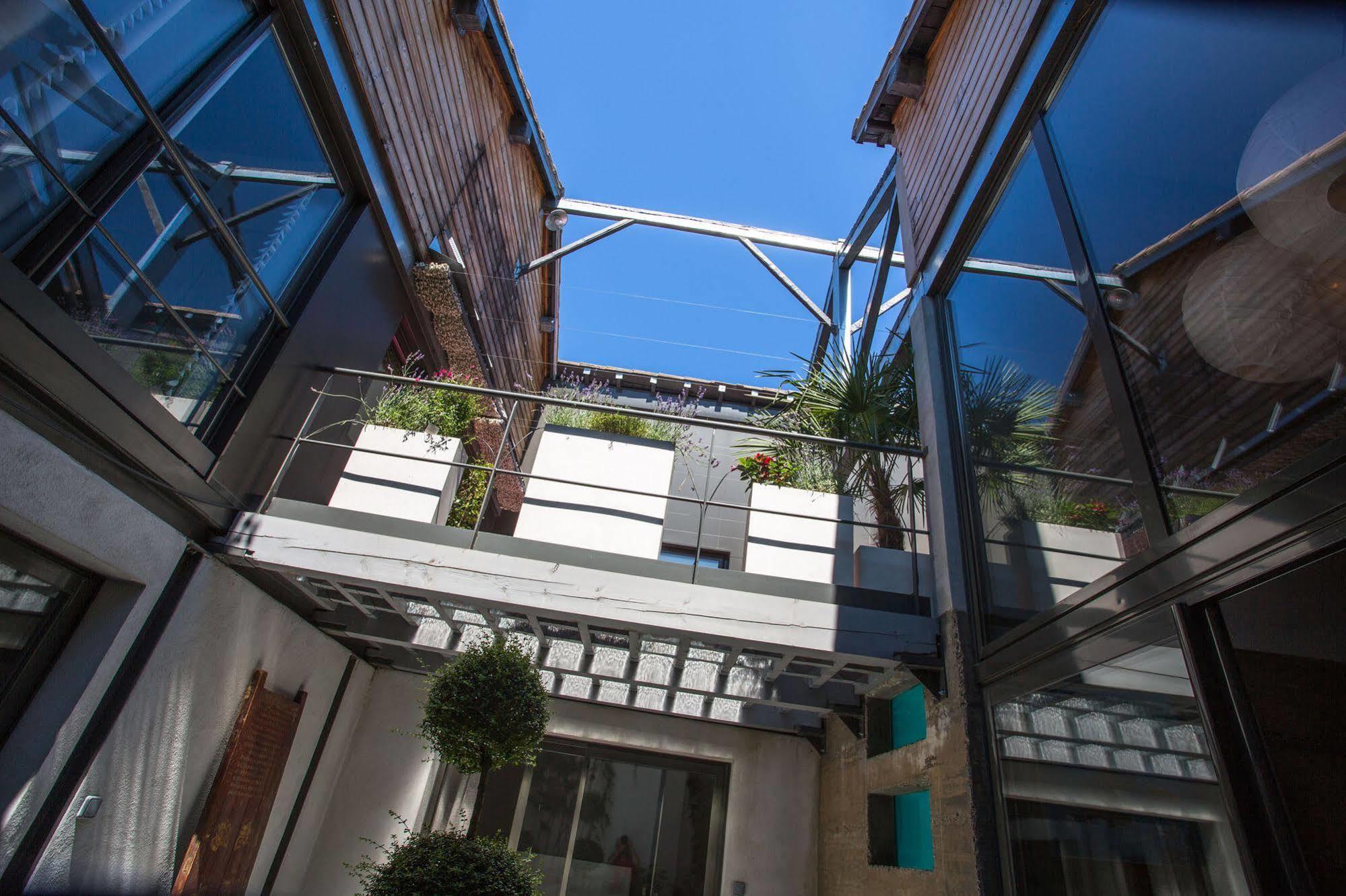 Be Loft Pool & Bed & Breakfast