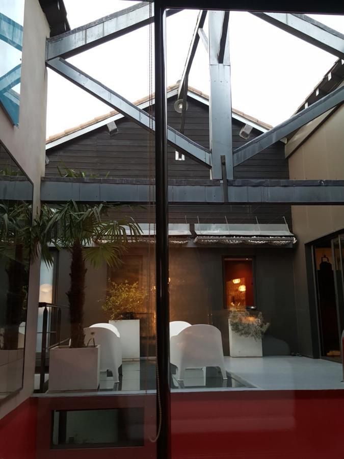 Be Loft Pool &